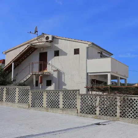 Apartamento By The Sea Slatine, Ciovo - 16345